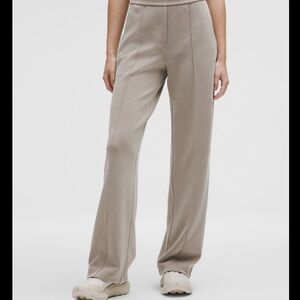 🩶 Lululemon Softstreme Pintuck Mid-Rise Pant 31’ Warm Ash grey XXS